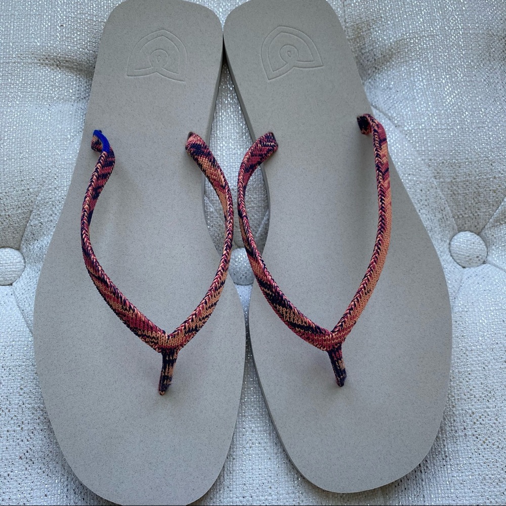 New Rothy’s Full Circle Flip Flops